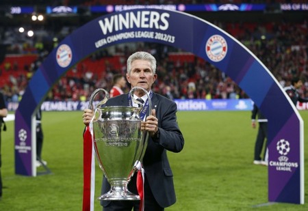 爱德华兹上半场5中3&6罚6中拿到12+3+3+2 出现4次失误&正负值-14（爱德华兹半场数据：5投3中、6罚全中，12分3篮板3助攻2抢断，4次失误，正负值-14）