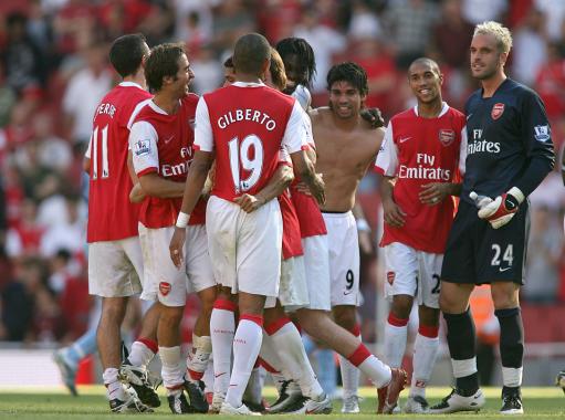 2025 赛季回顾：小格雷罗单季击出 48 支本垒打，助蓝鸟队重回世界大赛舞台