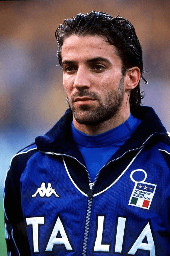 法媒：欧冠转播权在法遇冷，欧足联将二轮招标并向流媒体开放（法媒称欧冠在法版权遇冷，欧足联开启第二轮竞标并向流媒体放开）