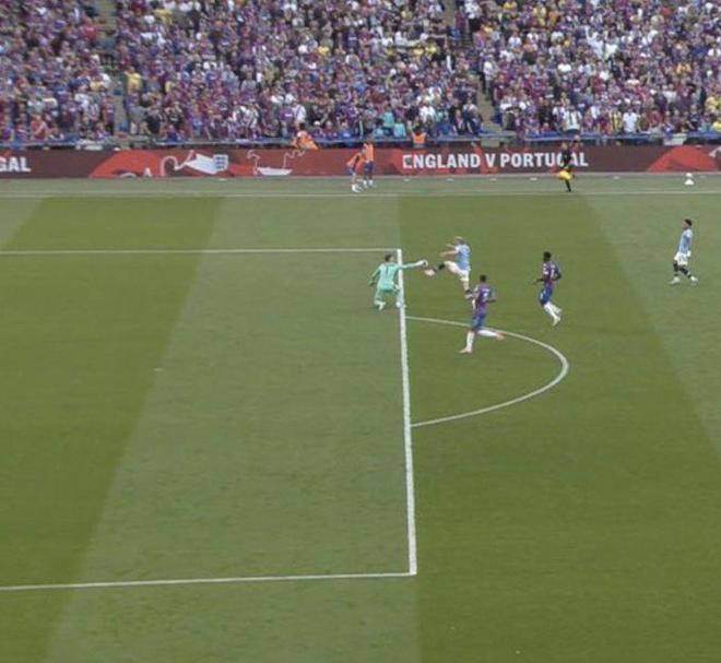 Pejcinovic帽子戏法难救主，沃尔夫斯堡客场击败狼堡（Pejcinovic戴帽难救主，沃尔夫斯堡客场力克狼堡）