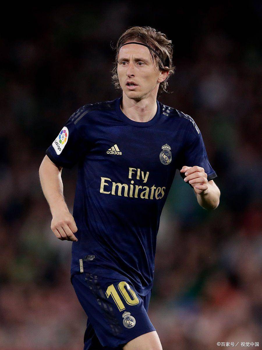 低开高走！王楚钦／梁靖崑2-1逆转杜达／邱党！助国乒8-4战胜德国！